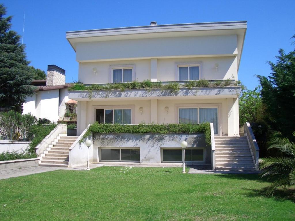 Villa Luxury Roma Marco Simone Екстер'єр фото